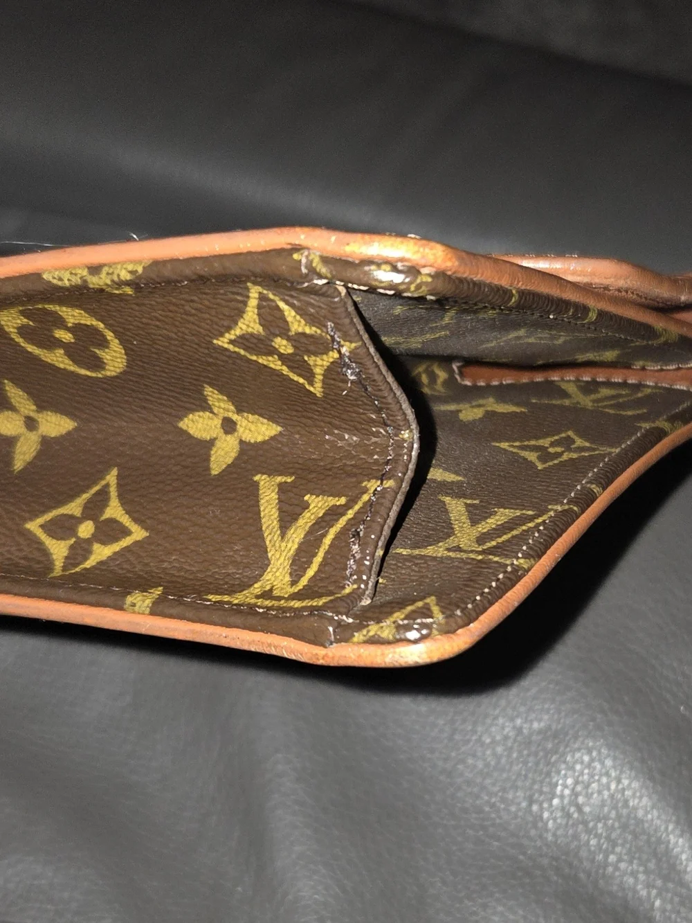 Louis Vuitton Monogram Clutch - Brown/Tan